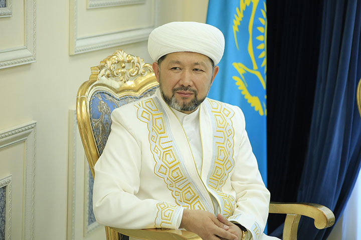 С праздником святой Пасхи православных казахстанцев поздравил Верховный муфтий Республики
