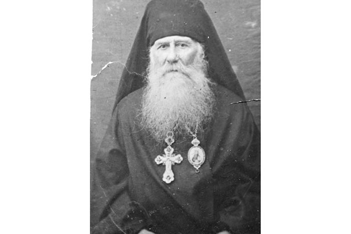 «Вопреки мраку тьмы. К 80-летию со дня кончины архиепископа Александра (Толстопятова)». Статья проректора Алма-Атинской семинарии, кандидата богословия, доктора медицинских наук, профессора игумена Агафангела (Гагуа)