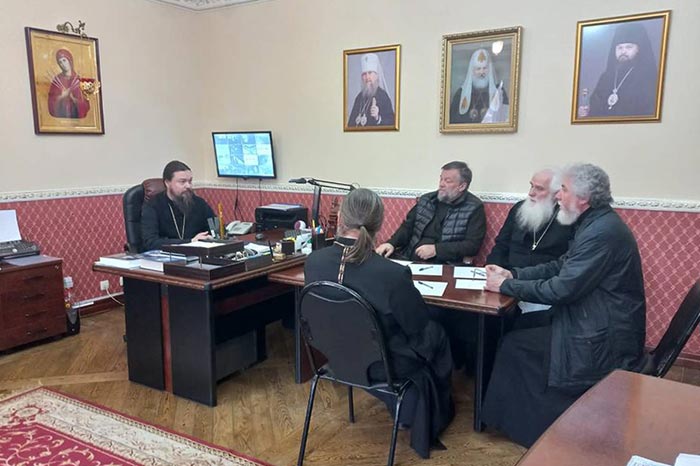 Епископ Уральский и Атырауский Вианор провел рабочее совещание по вопросам оказания помощи пострадавшим от паводков