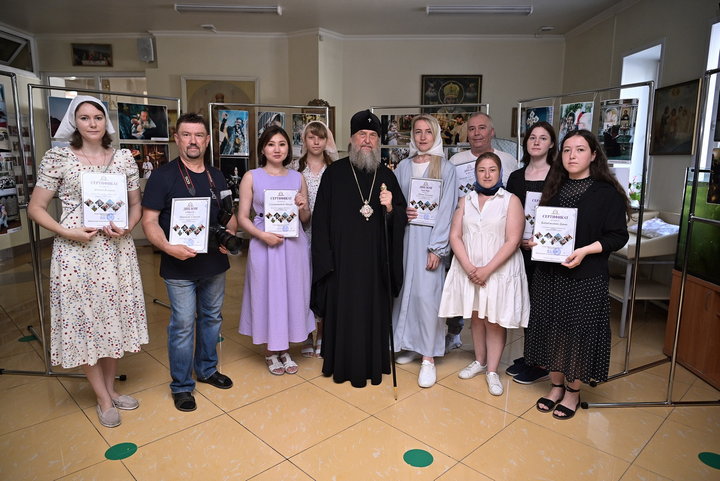 В Костанае прошла фотовыставка, посвященная 20-летия учреждения Казахстанского Митрополичьего округа