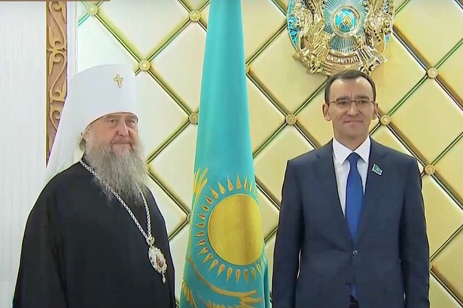 Поздравление с праздником Рождества Христова Председателя Сената Парламента Республики Казахстан М.С. Ашимбаева