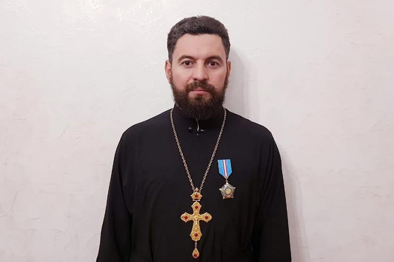 Ключарь Вознесенского кафедрального собора протоиерей Александр Суворов награжден орденом «Құрмет»