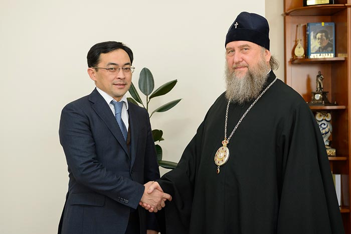 Глава Казахстанского Митрополичьего округа и заместитель акима Алма-Аты обсудили вопросы реставрации Вознесенского кафедрального собора 