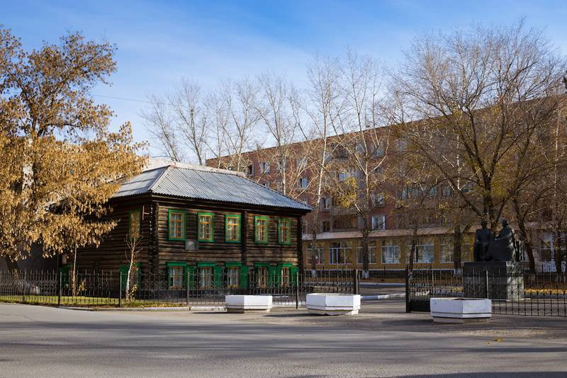 Глава Православной Церкви Казахстана посетил дом-музей писателя Федора Михайловича Достоевского