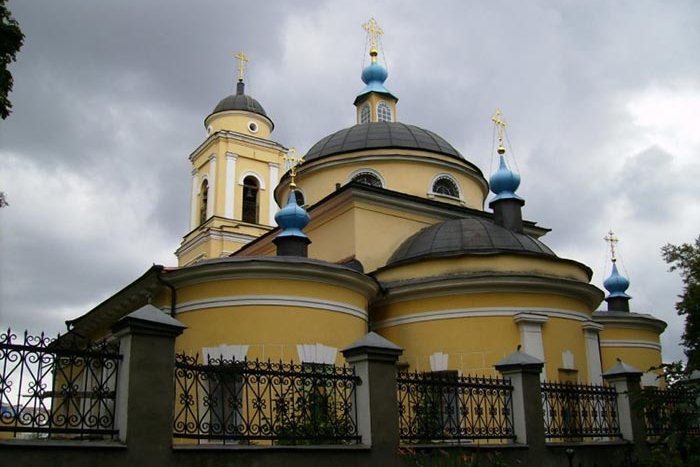 День пасхального поминовения усопших в храме Представительства Православной Церкви Казахстана в Москве