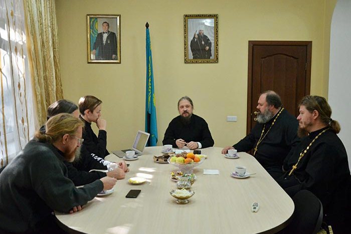 Епископ Геннадий провел совещание по вопросам духовно-просветительского и миссионерского служения в Алма-Атинской епархии