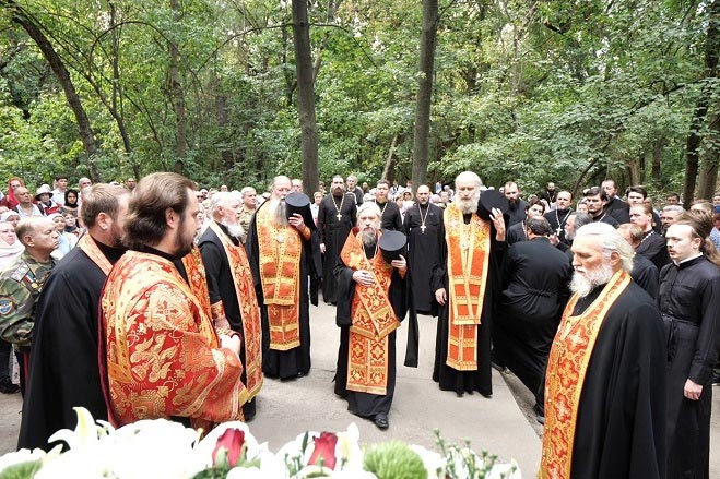 День памяти священномученика Пимена, епископа Верненского и Семиреченского, почтили в Алма-Ате (+ВИДЕО)