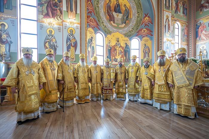 Приветственный адрес Главе Православной Церкви Казахстана митрополиту Астанайскому и Казахстанскому Александру от членов Синода Казахстанского Митрополичьего округа по случаю Дня Тезоименитства