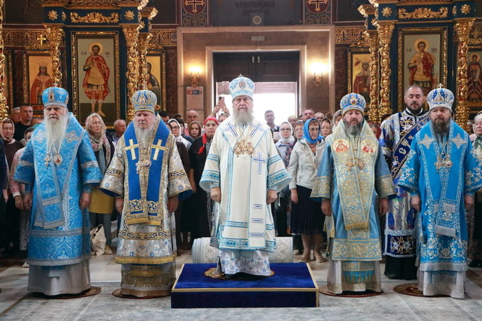 Успение Пресвятой Богородицы – престольный праздник главного храма Казахстана. Торжества в столице возглавил митрополит Астанайский и Казахстанский Александр
