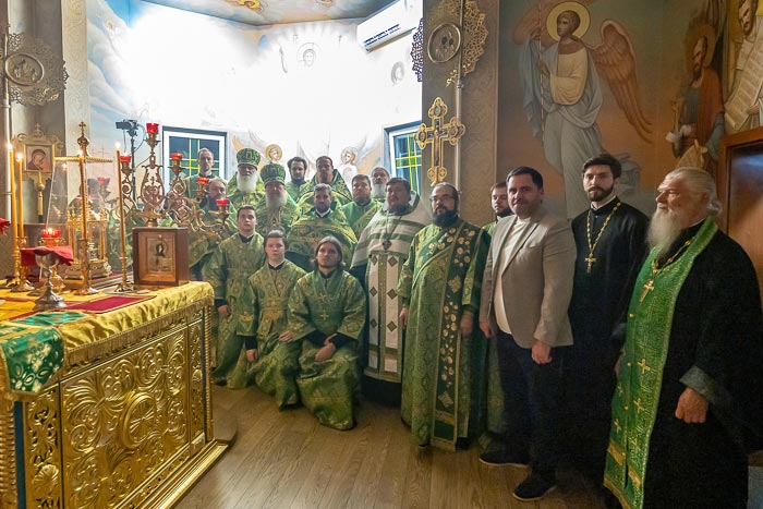 День памяти преподобного Петра Афонского. Глава Митрополичьего округа совершил ночную Литургию в Казанском соборе города Алма-Аты (+ВИДЕО)