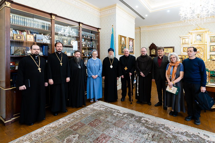 Состоялась встреча митрополита Александра с гостями-участниками IV Международной конференции «Философия религии на Востоке и Западе»