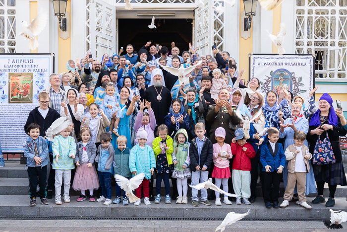 В Великий Вторник и праздник Благовещения Пресвятой Богородицы митрополит Александр совершил Литургию в Вознесенском кафедральном соборе Алма-Аты (+ВИДЕО) 
