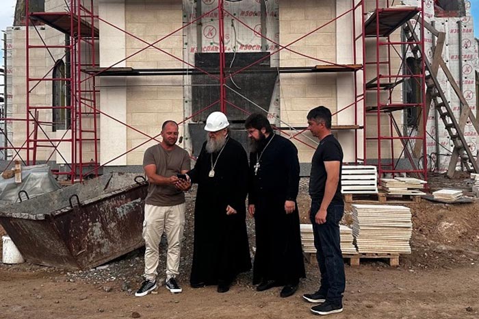 Глава Казахстанского Митрополичьего округа посетил строительную площадку храмового комплекса в честь Всех святых, в земле Казахстанской просиявших