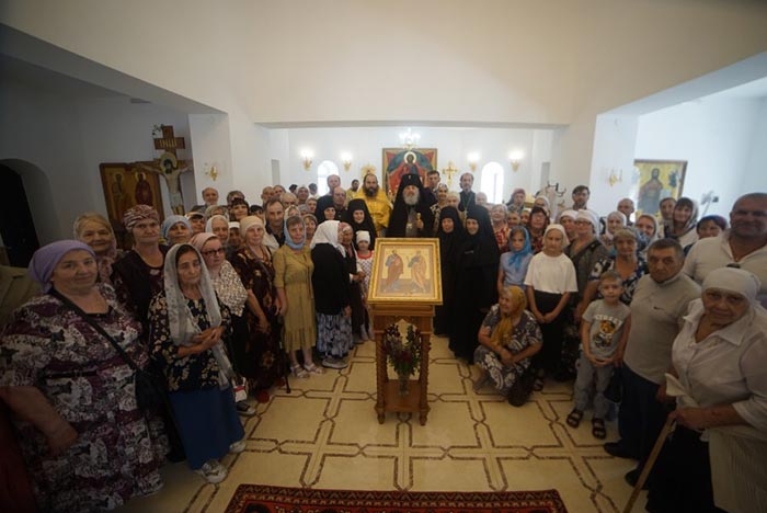 В Павлодарской епархии молитвенно отметили престольный праздник Петропавловского женского монастыря