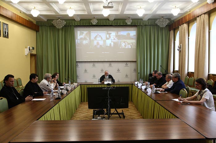 Епископ Каскеленский Геннадий принял участие в круглом столе по проблематике искусственного интеллекта и биоэтики