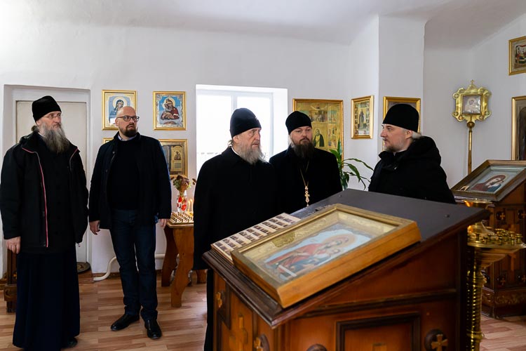 Глава Митрополичьего округа посетил Иверский храм в городе Жезказган