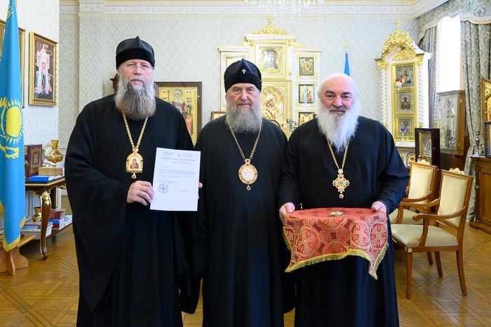 Православной Церкви Казахстана переданы мощи преподобного Гавриила Самтаврийского