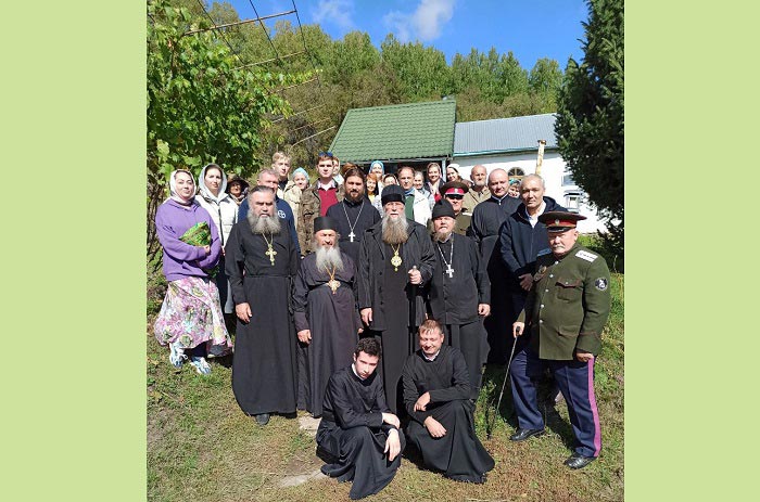 Служение викариев Астанайской епархии в неделю перед Воздвижением
