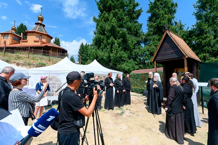 Освящена икона в память 30-летия прославления преподобномучеников Серафима и Феогноста Алма-Атинских