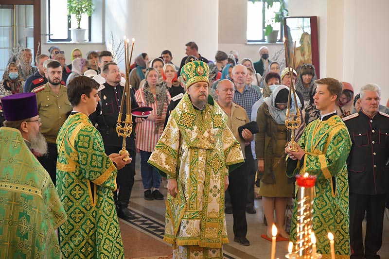 Служение епископа Геннадия в Лазареву субботу и праздник Входа Господня в Иерусалим