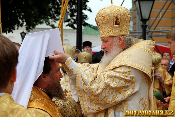 Исполняется 10 лет с момента возведения Главы Православной Церкви Казахстана Высокопреосвященнейшего владыки Александра в сан митрополита