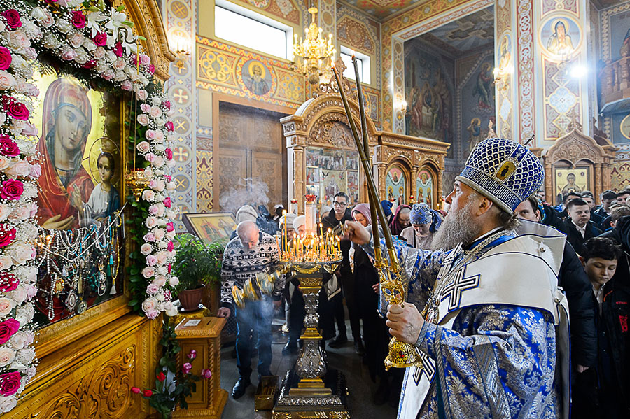 В Иверско-Серафимовском монастыре Алма-Аты молитвенно отметили престольный праздник