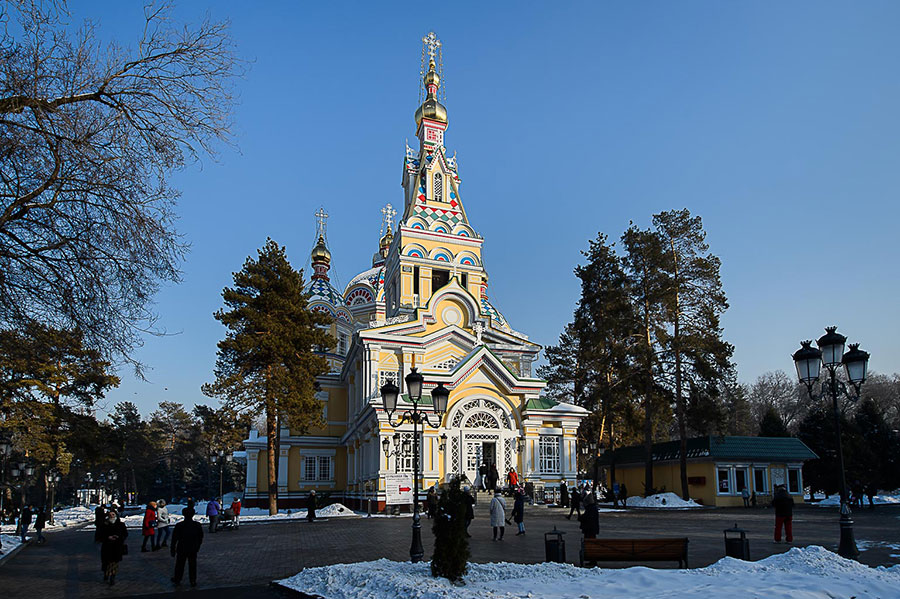 Предстоятель Православной Церкви Казахстана совершил всенощное бдение на праздник Богоявления в Вознесенском соборе Южной столицы