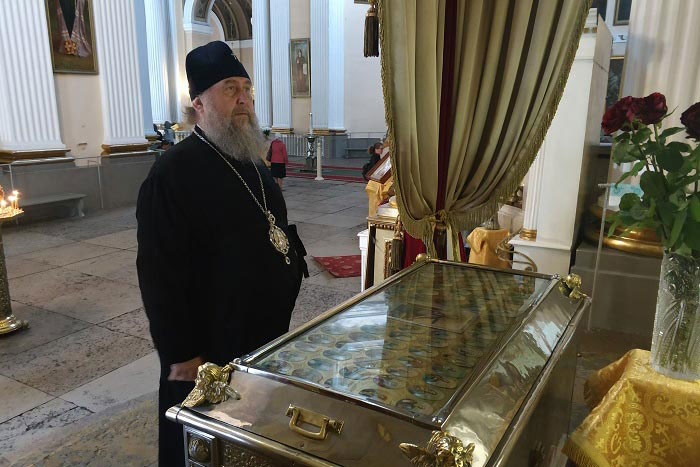 Глава Православной Церкви Казахстана поклонился святыням города на Неве