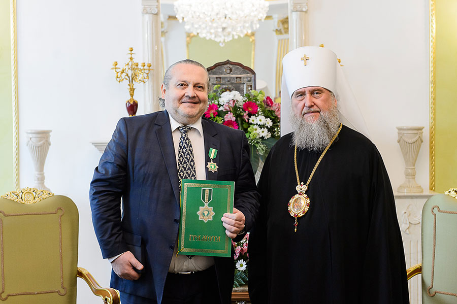 Посол Болгарии в Казахстане В. Петков удостоен высокой награды Казахстанского Митрополичьего округа