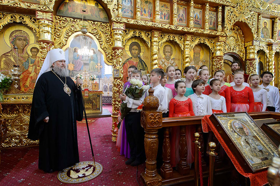 В Светлую среду Глава Православной Церкви Казахстана совершил Литургию в Никольском храме Южной столицы 