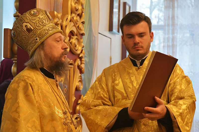 В день памяти святителя Иоанна Златоуста епископ Геннадий совершил Литургию в Алма-Атинской духовной семинарии