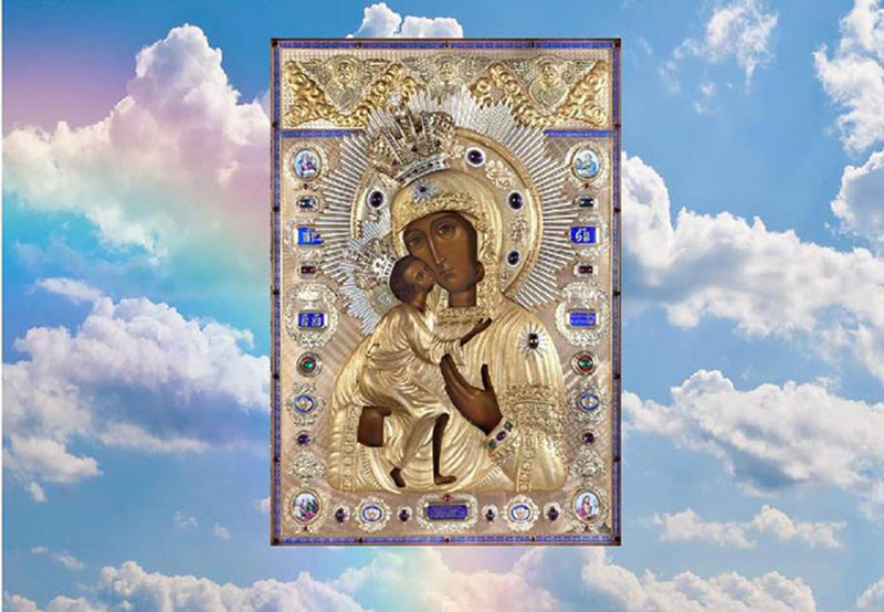 Митрополит Александр посетил храм Живоначальной Троицы в Свиблово, где совершил молитву перед чудотворной Феодоровской иконой Божией Матери