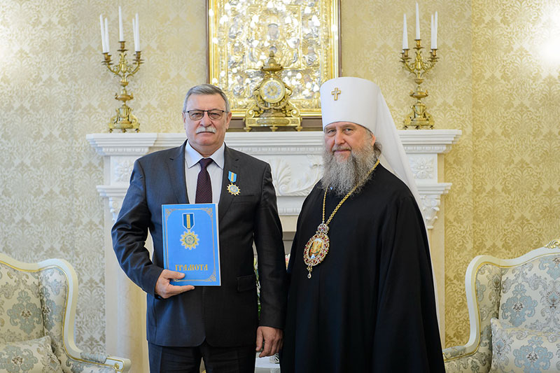 Генеральный консул Российской Федерации в Алма-Ате награжден орденом Казахстанского Митрополичьего округа «Енбек Үшiн»
